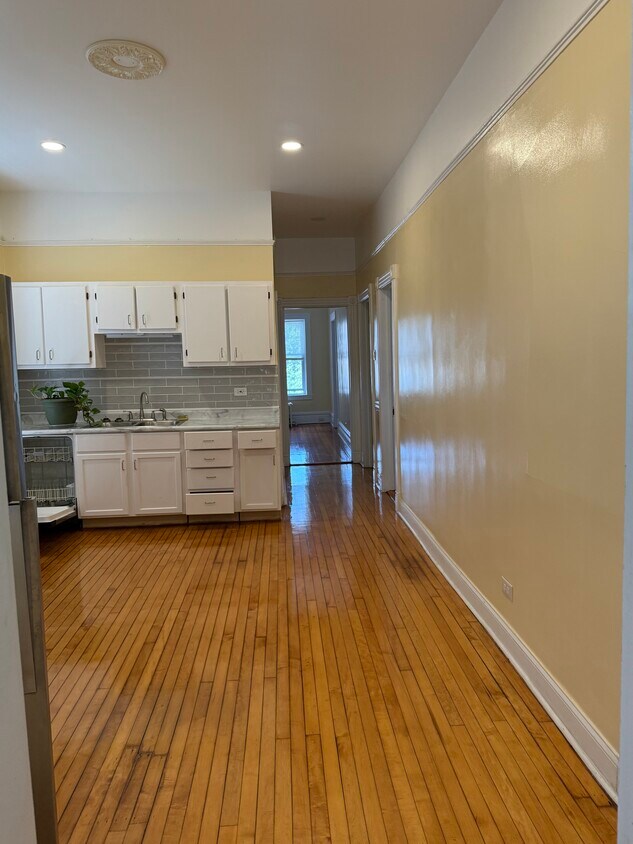 Foto principal - 2419 N Fairfield Ave