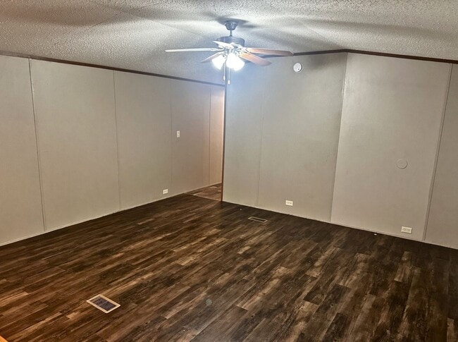 Foto del edificio - Gated Delight