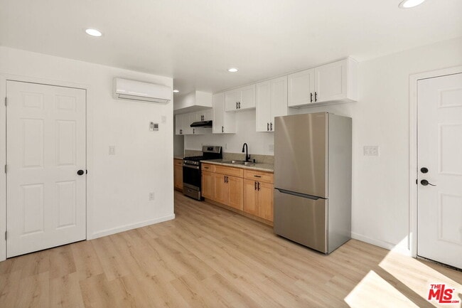 Foto del edificio - 435 W Elk Ave