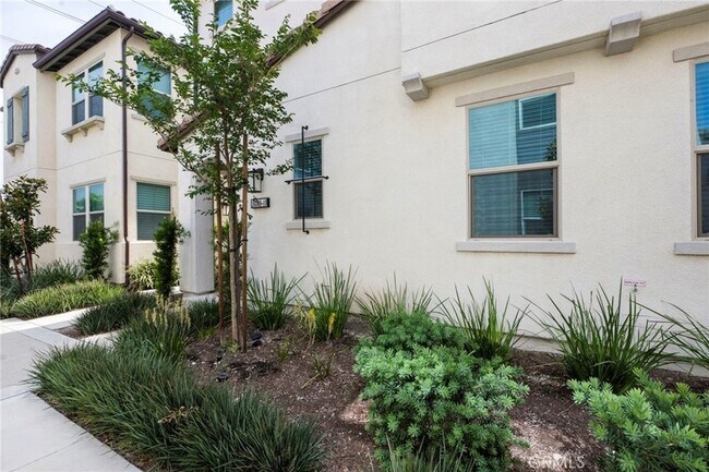 Foto del edificio - 16008 Jamie Ln