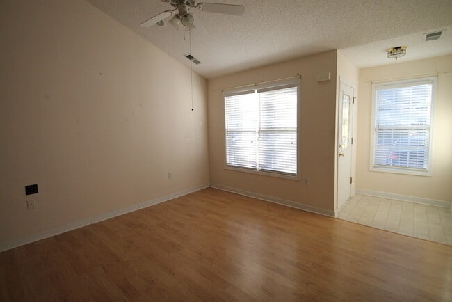 Building Photo - 1555 Tiana Way