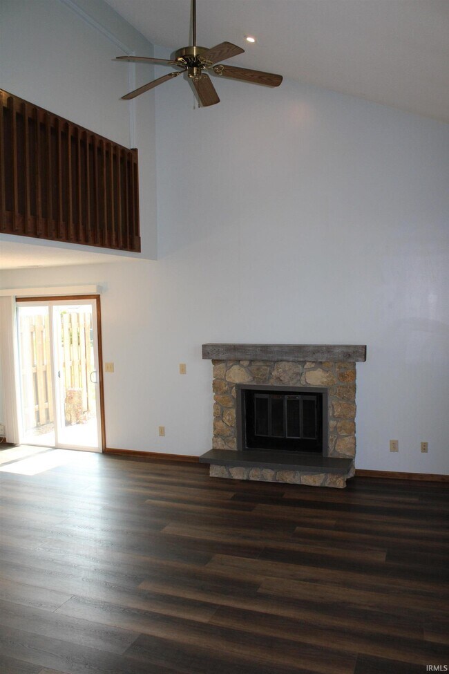 Foto del edificio - 6034 Sawmill Woods Dr