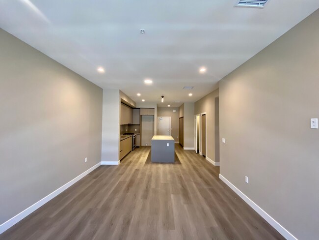 Foto del edificio - 520 N Central Ave