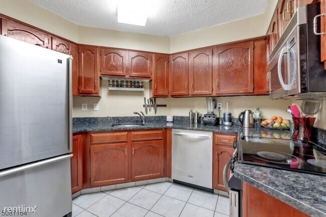 Building Photo - 1 br, 1 bath House - 416 Harmon Cove Tower