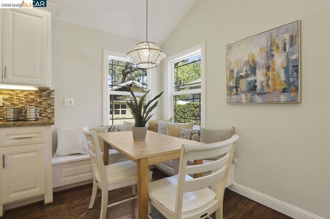 Building Photo - 3484 Moraga Blvd