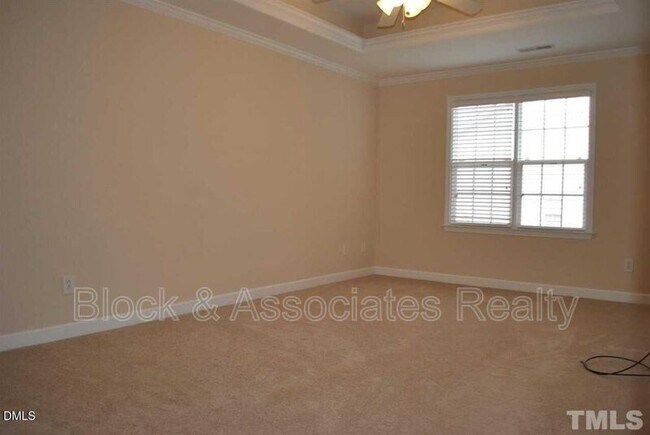 Building Photo - 4305 Flintlock Ln