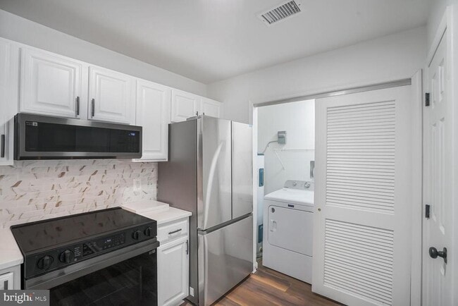 Building Photo - 505 Garrison Woods Dr