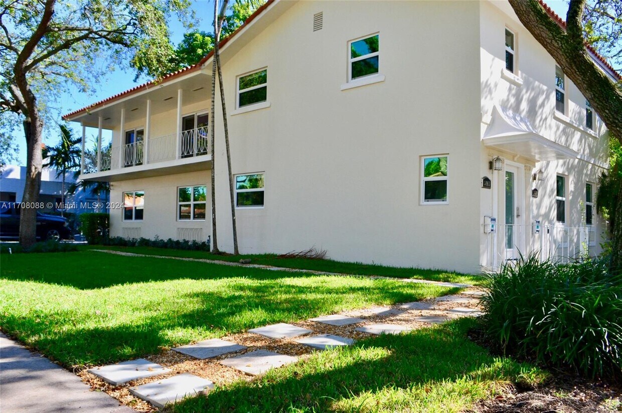 Primary Photo - 3401 S Le Jeune Rd