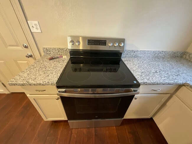 Foto del edificio - 2328 SW 30th St