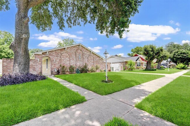 Foto del edificio - 10526 Huntington Way Dr