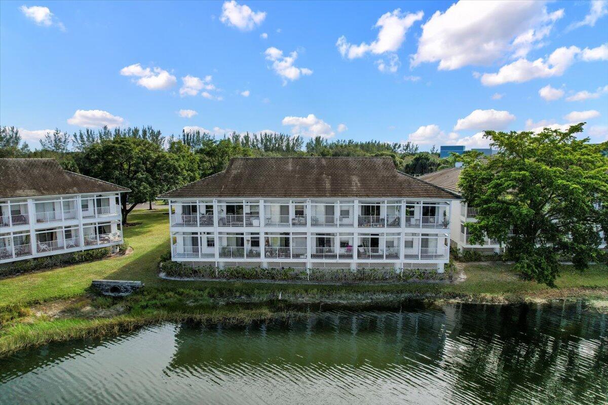 Foto principal - 179 Cypress Point Dr
