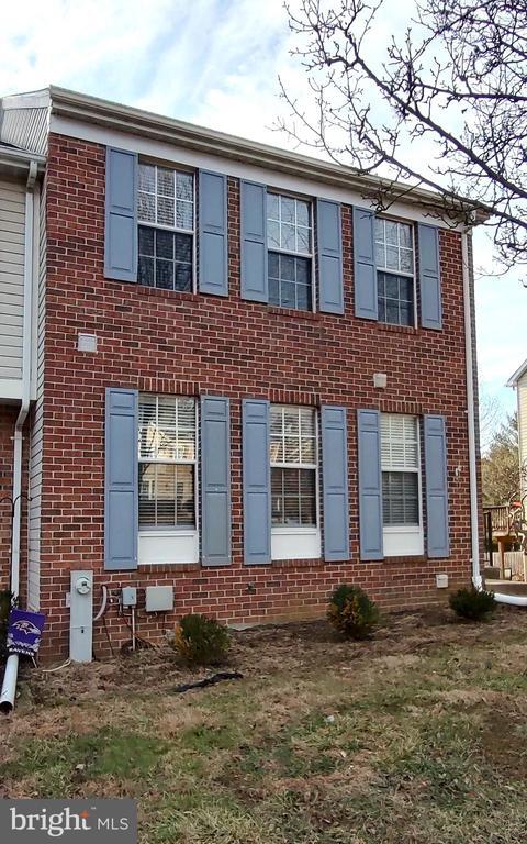 Foto del edificio - 342 Honey Locust Ct