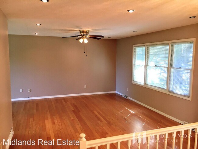 Building Photo - 4 br, 2.5 bath House - 3718 JoAnn Ave