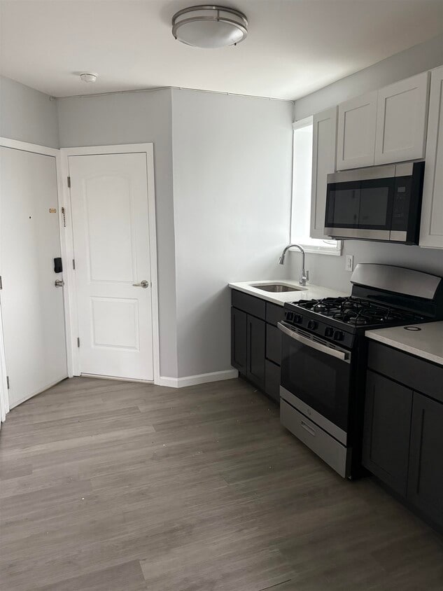 Foto principal - 17 Teaneck Rd