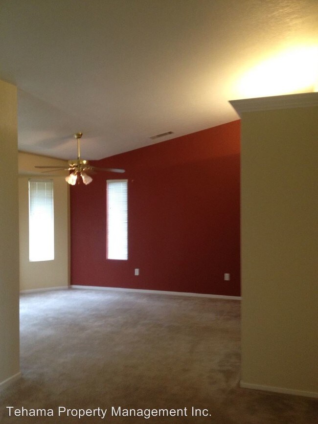 Building Photo - 885 Countryside Dr