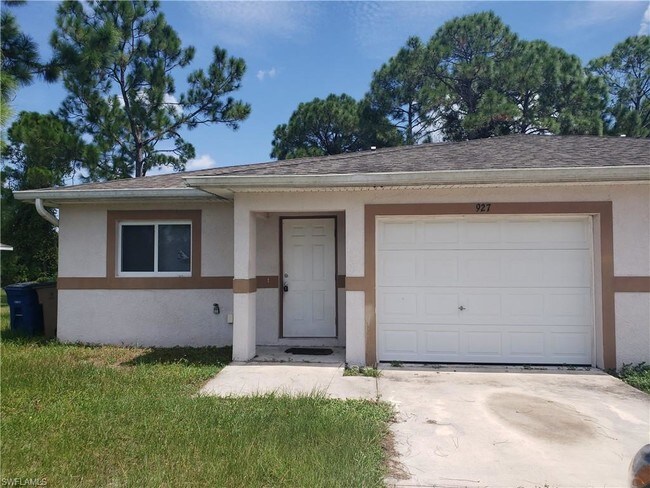 Foto del edificio - 927 Graystone Ave