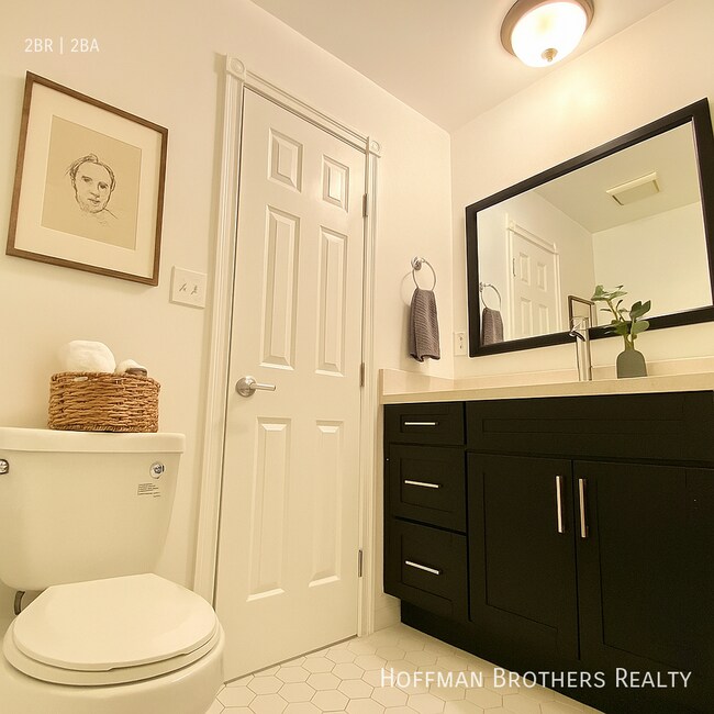 Foto del edificio - 2106 S Bentley Ave