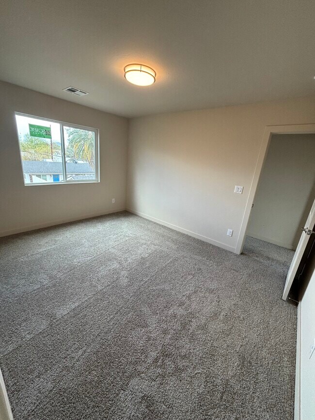 Foto del edificio - 4307 N 13th Pl
