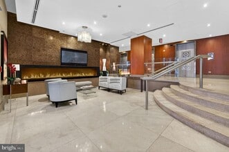 Building Photo - 811 4th St NW