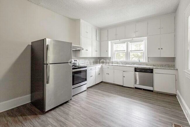 Foto del edificio - 1137 Montlieu Ave