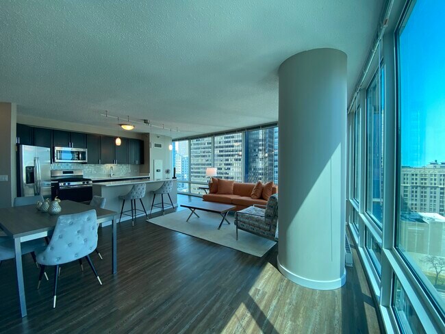 Foto del edificio - 541 N Fairbanks Ct