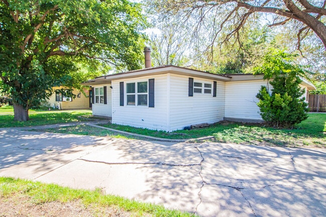 Building Photo - 3721 31st St