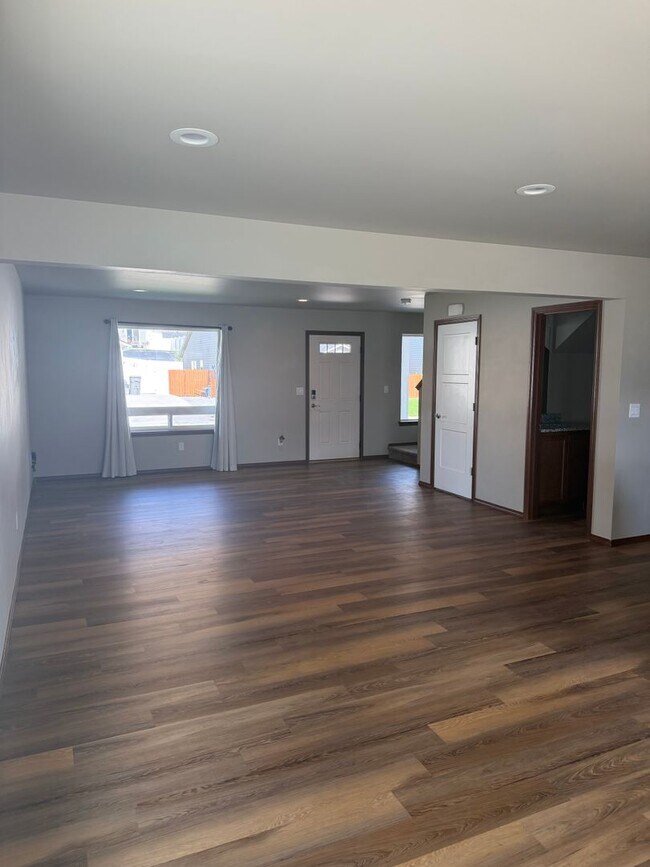 Foto del edificio - 352 Hammond Ln