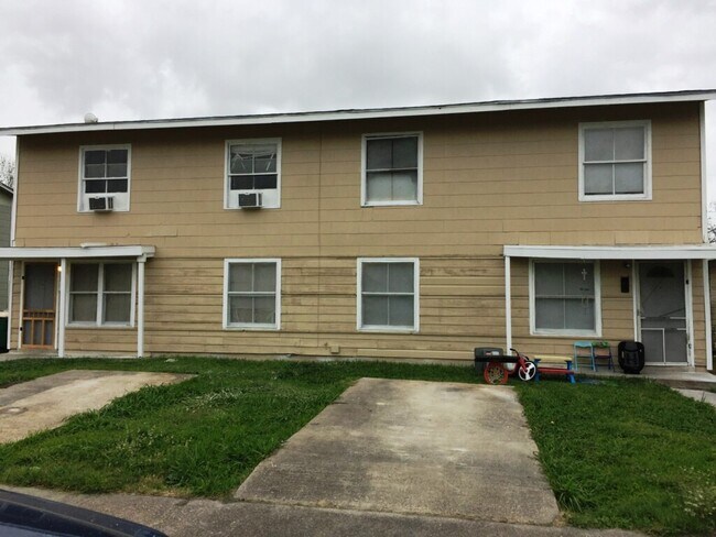 Vista frontal - 3208 Wildwood St
