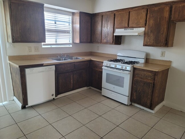 Foto del edificio - 1601 Pacheco Rd