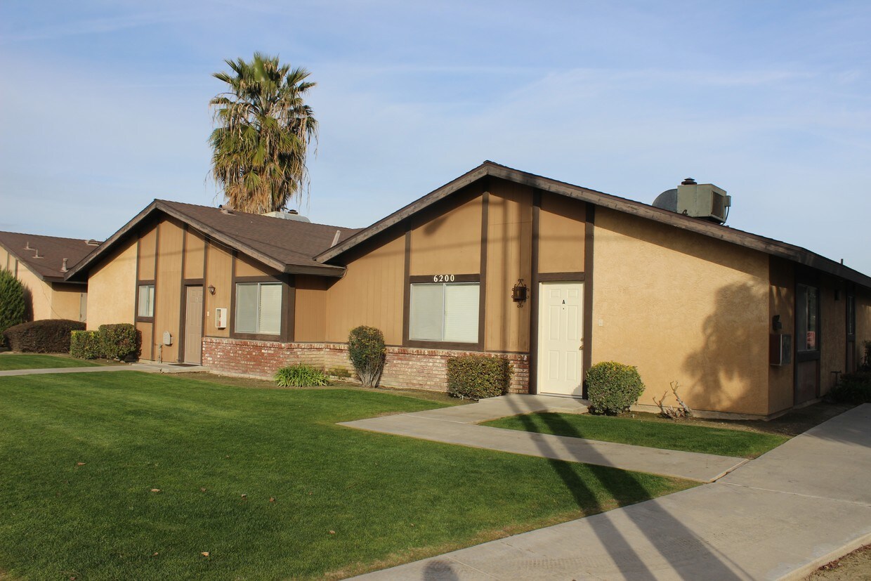 Primary Photo - 6200 Stine Rd
