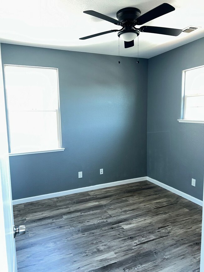 Foto del edificio - Newly Remodeled 3-Bed Home in Lathrop