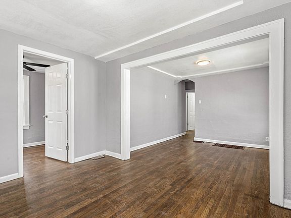 Building Photo - 5212 Wabash Ave