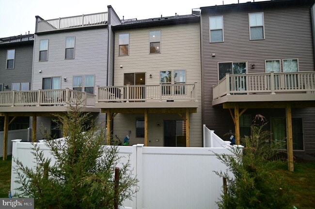 Building Photo - 6923 Gladebrook Rd