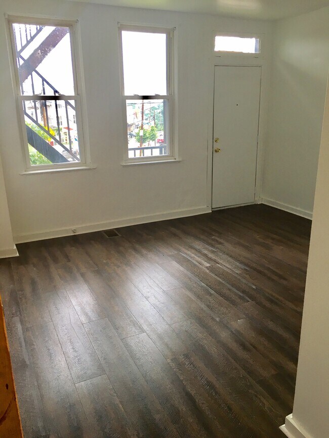 Foto del edificio - 3209 Ward St