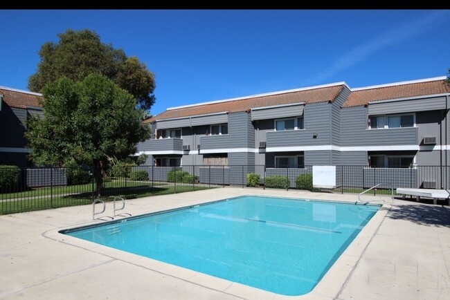 Foto del edificio - Vintage Square Apartment Homes