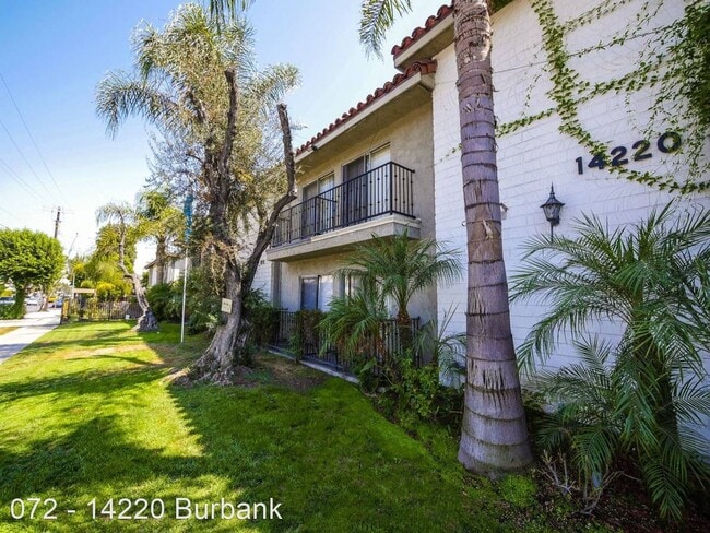 Building Photo - 14220 Burbank Blvd