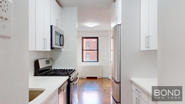 Foto del edificio - 401 E 88th St