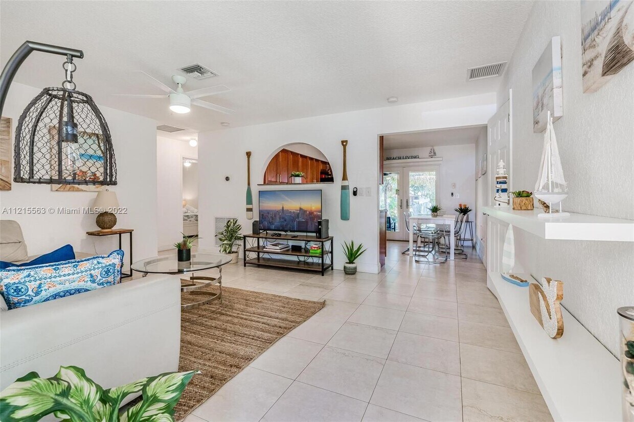 Foto principal - 2717 SW 46th St