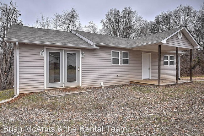 Building Photo - 710 Vista Dr