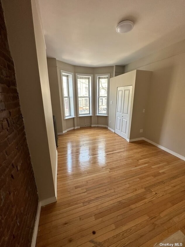 Primary Photo - 360 58th St