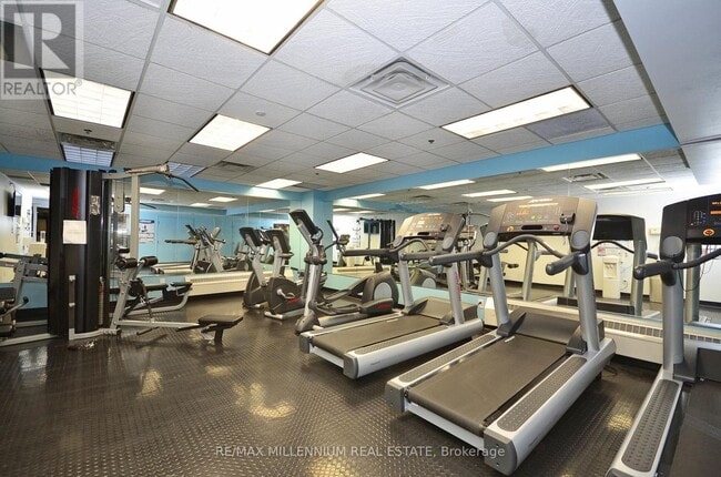 Building Photo - 798 Richmond St W