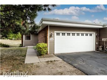 Building Photo - 4 br, 2 bath Townhome - 9508 Brighton Ln