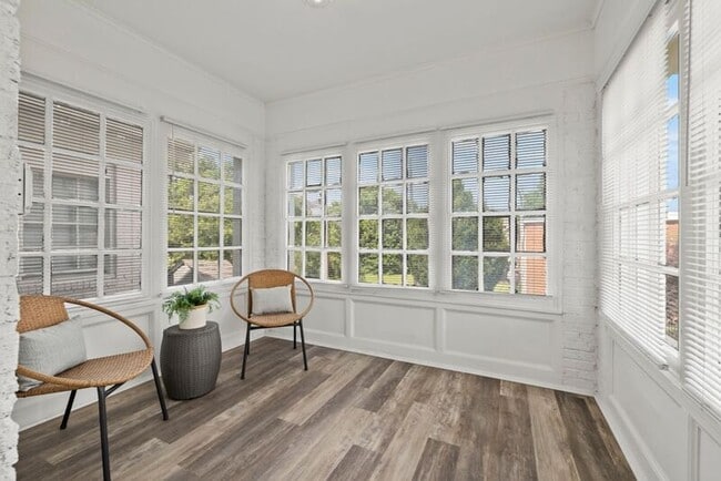 Building Photo - 64 N 20th St