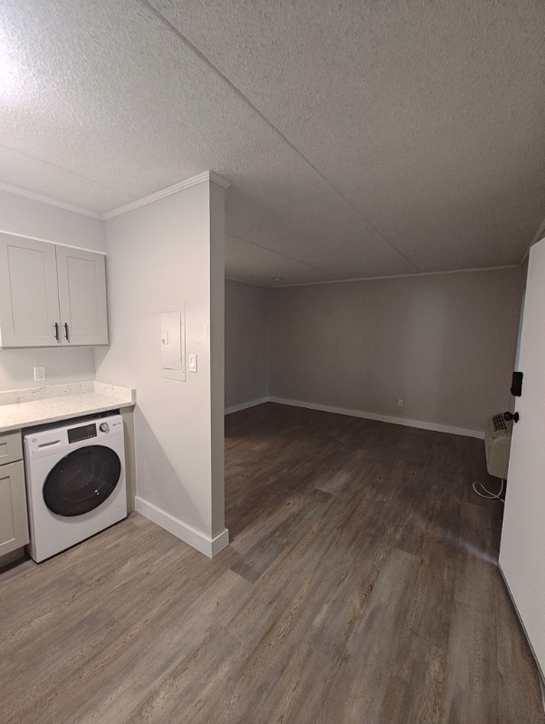 Building Photo - 2718 Painter Ave SW