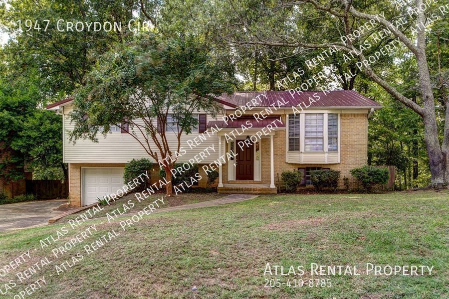Primary Photo - 1947 Croydon Cir