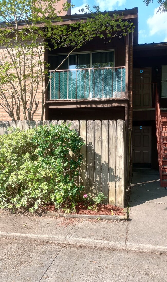 Foto del edificio - 7733 Bles Ave