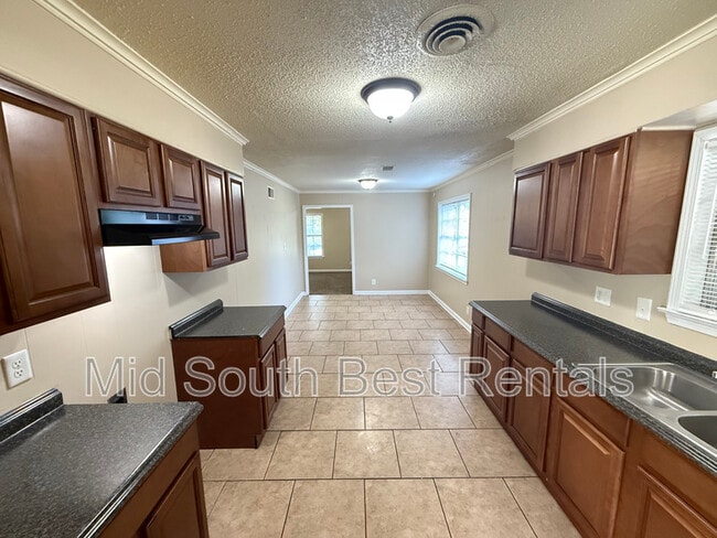 Building Photo - 3168 Mountain Terrace St