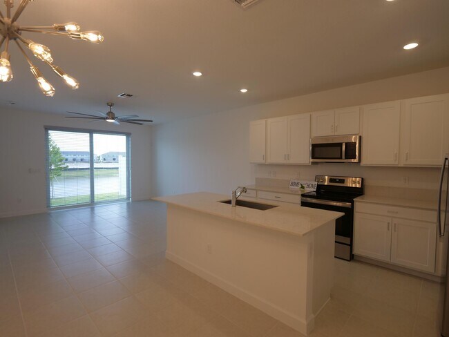 Foto del edificio - 206 SE Woodbark St