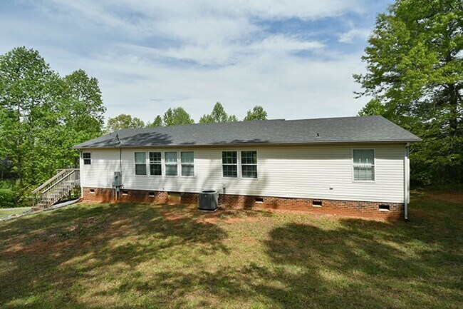 Building Photo - 5211 Foley Dr