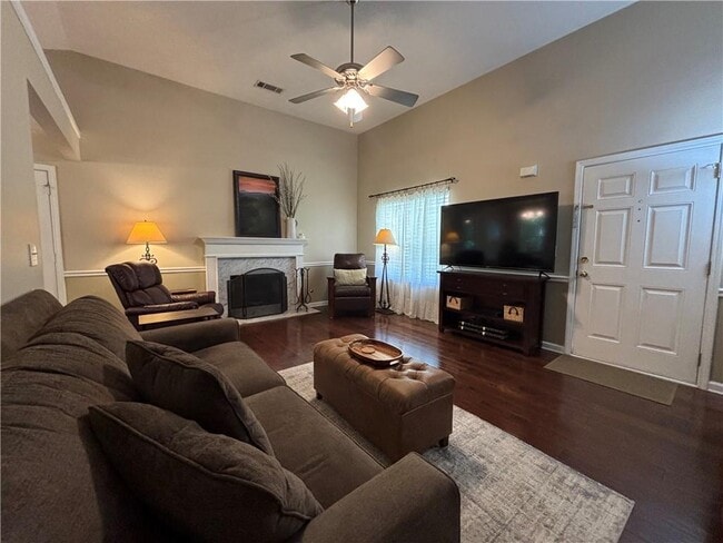 Building Photo - 226 Mountain Brook Cir